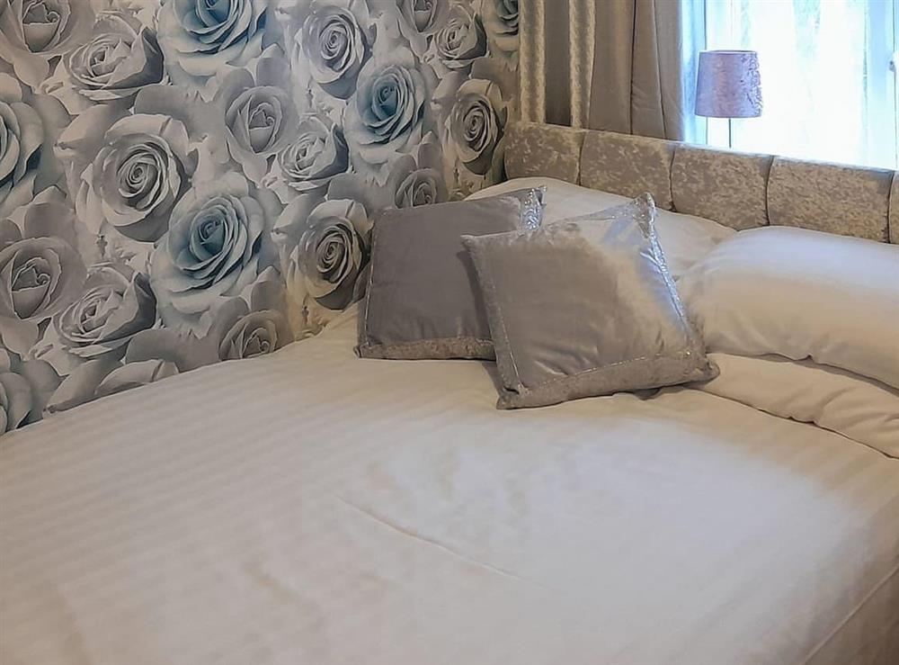 Double bedroom at The Snug in Aberaeron, Dyfed