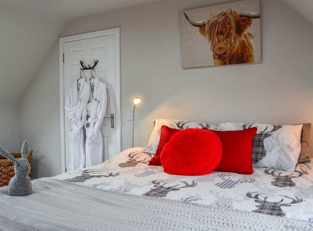 Attractive double bedroom at The Snug in Blackridge, near Edinburgh, West Lothian
