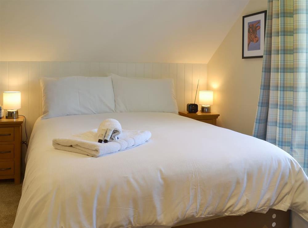 Cosy and comfortable double bedroom at The Snug in Moorlinch, near Bridgwater, Somerset