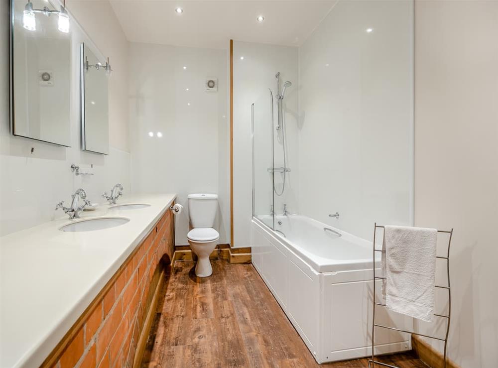 Bathroom at The Stables in Holton-Le-Clay, near Cleethorpes, Lincolnshire