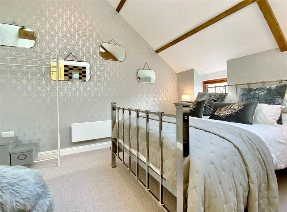 Double bedroom (photo 6) at The Stables in Nibley, near Yate, Avon
