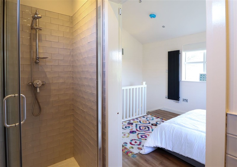 The bathroom at The Stables, Tafarn-Y-Gelyn