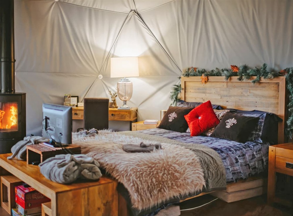 Open plan living space (photo 4) at The Star Dome in Ludlow, Shropshire
