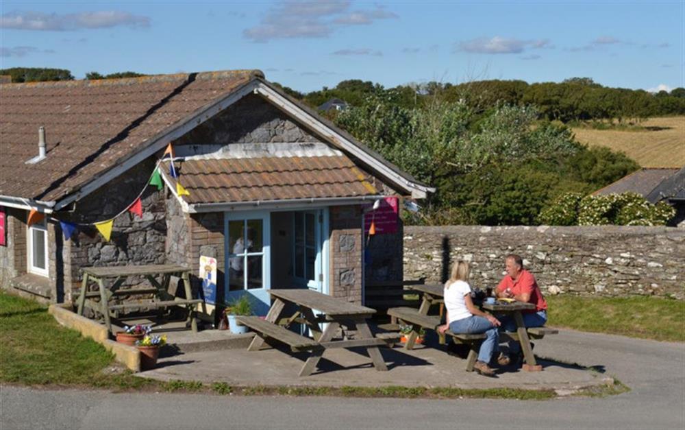 The Pigglet stores and cafe in the village.