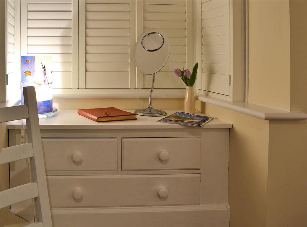 Dressing area within double bedroom at The Studio in Cuckfield, Sussex, West Sussex
