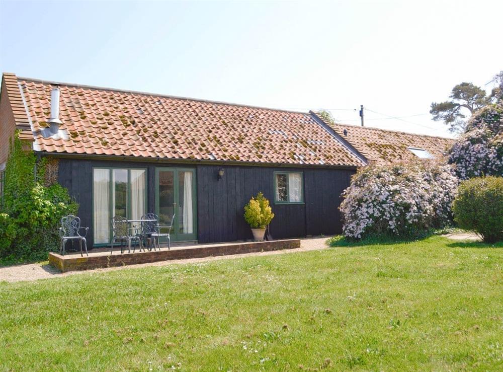 Charming holiday cottage at The Studio in Hinton, near Saxmundham, Suffolk