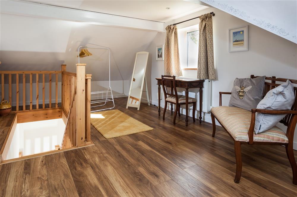 The spacious landing area, perfect for getting ready for a day of exploring across the Cotswolds