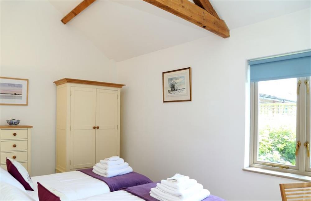Twin bedroom at The Sycamores, Shepton Mallet, Somerset