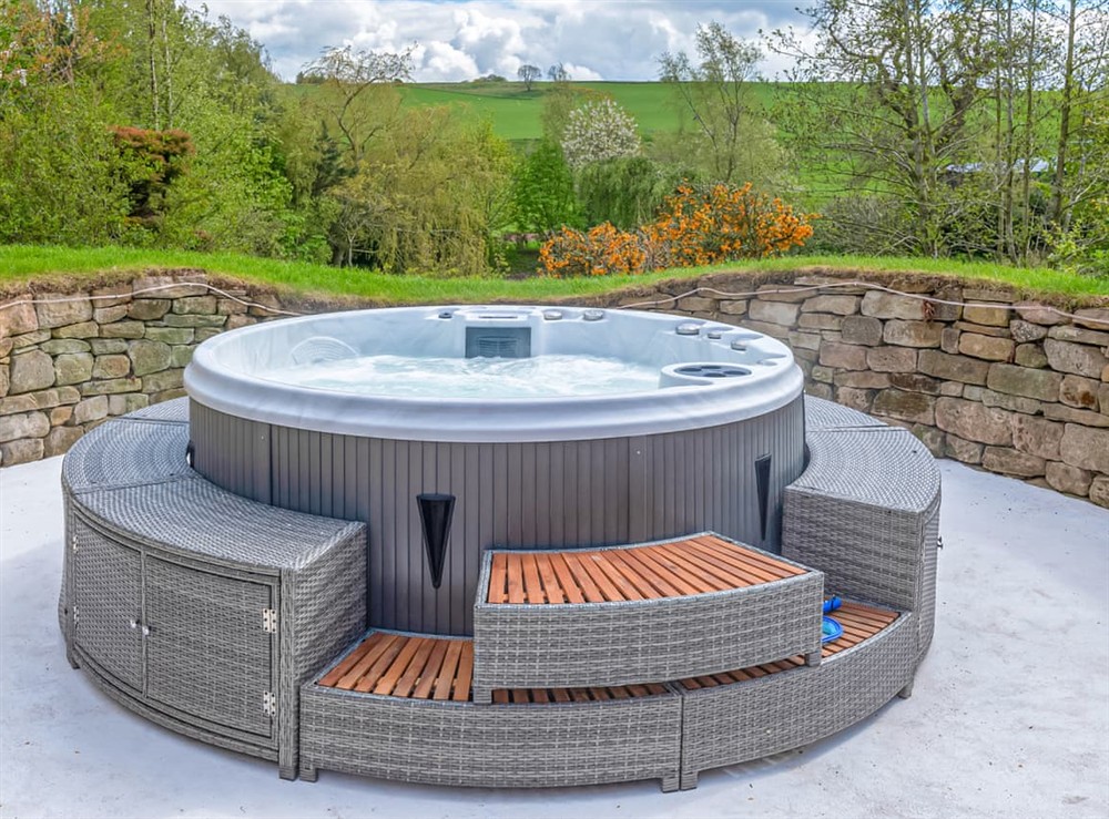 Jacuzzi at The Tackhouse in Greenlaw, near Duns, Berwickshire
