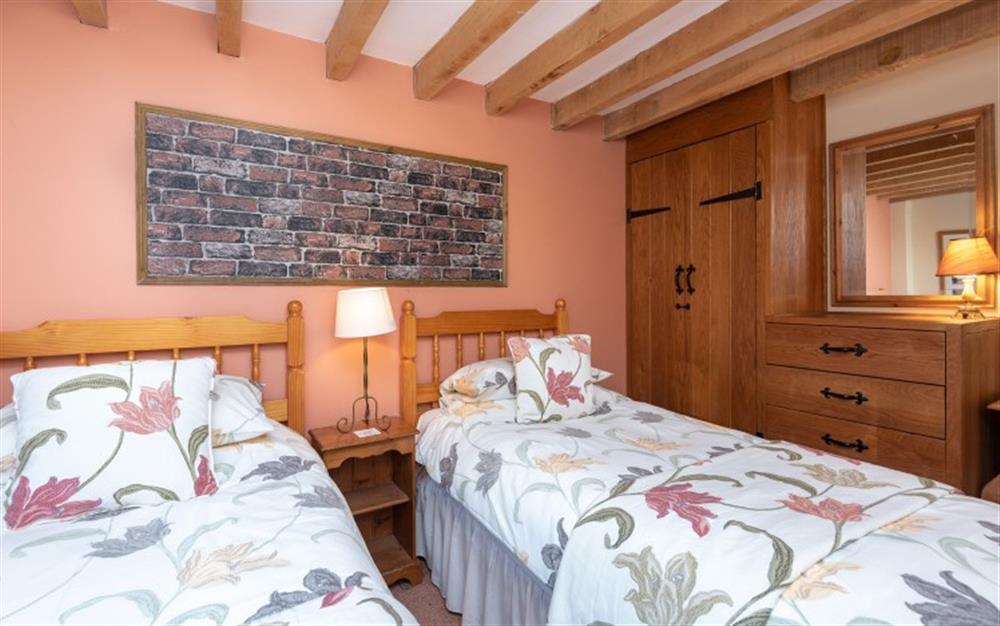 The twin bedroom at The Thatch in Lyme Regis