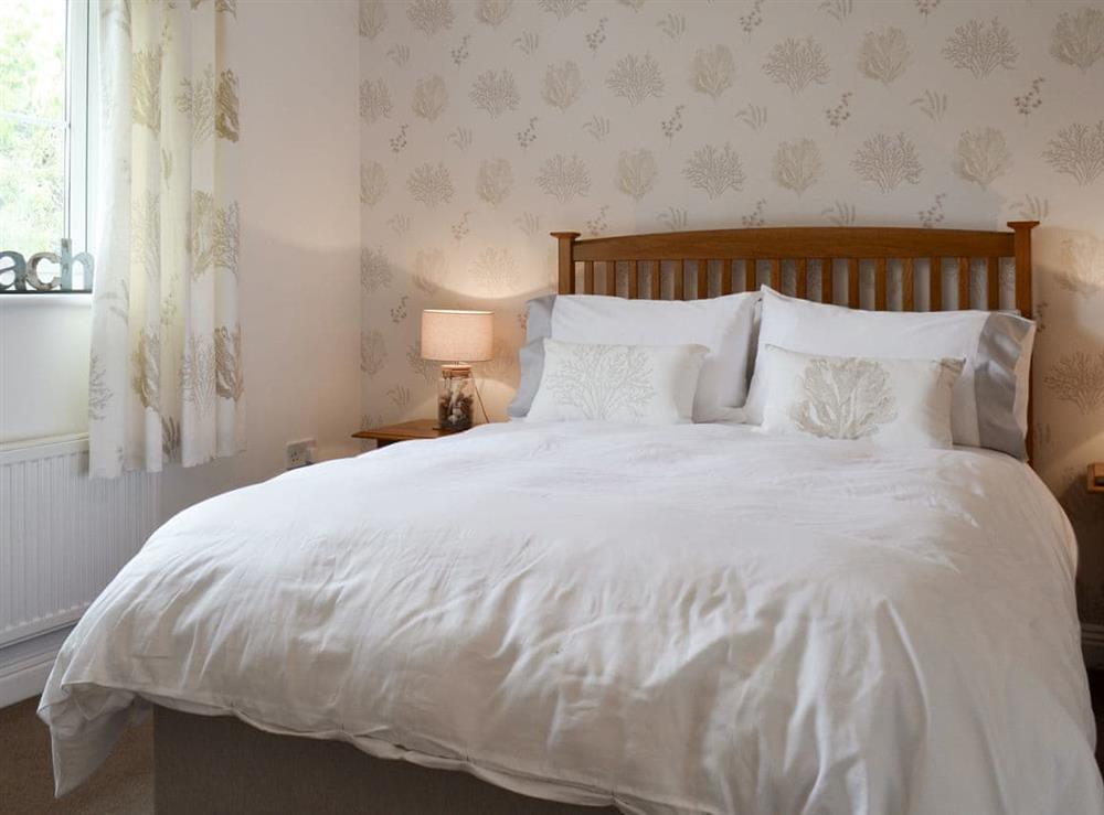 Peaceful second double bedroom at The Tides in Bridport, Dorset