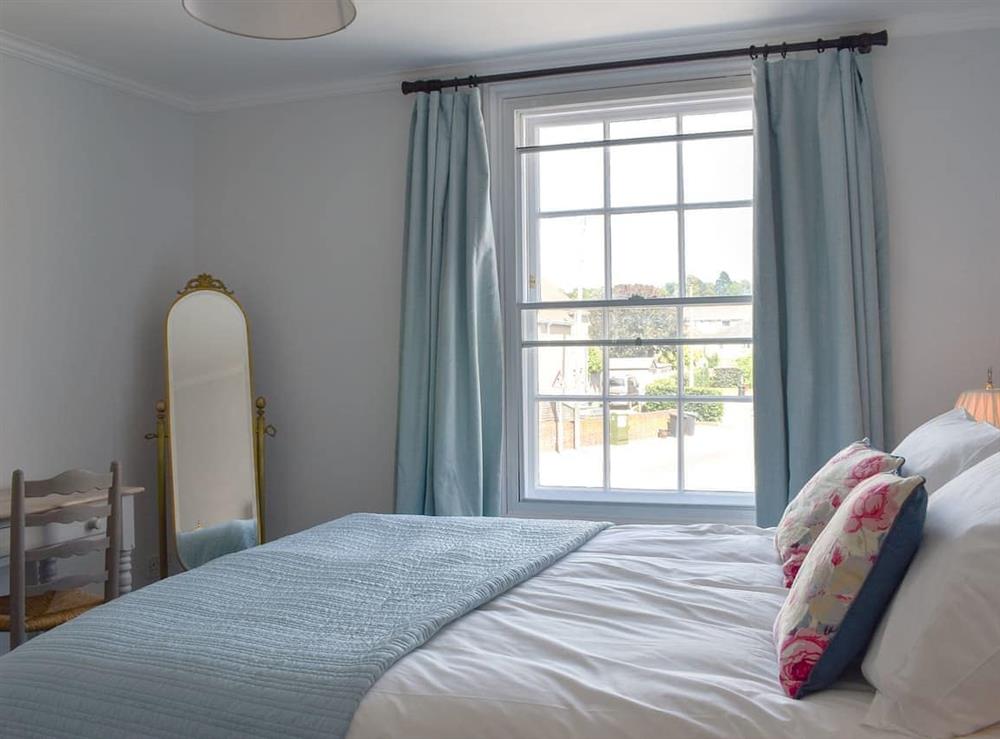 Comfy double bedroom with en-suite at The Town House in Wimborne, Dorset