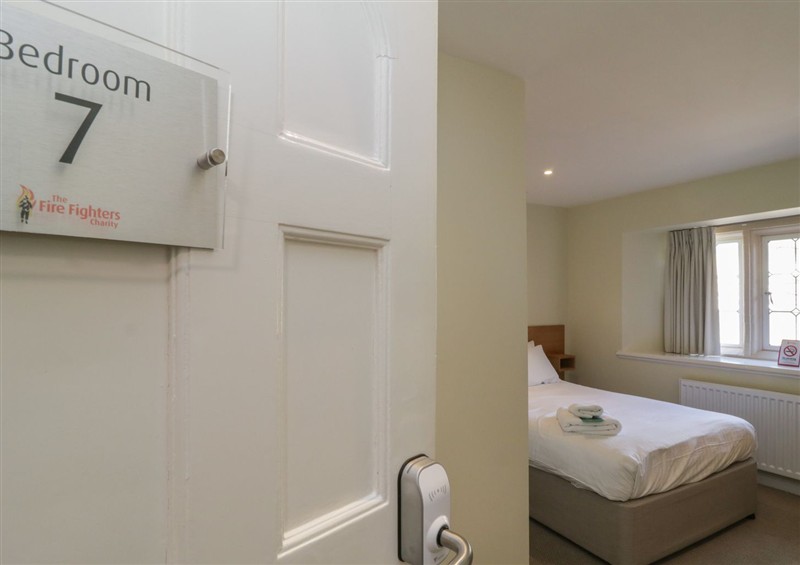 Bedroom at The Treetop Nook, Chudleigh