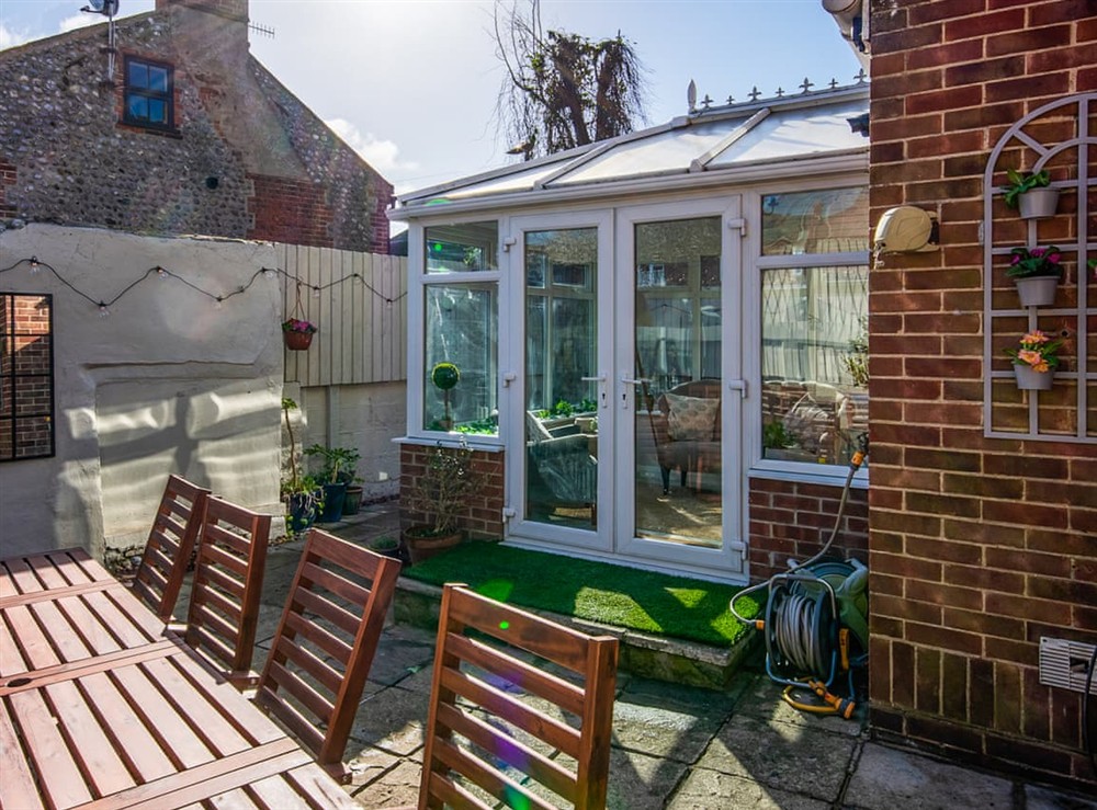 Sitting-out-area at The Vicarage in Cromer, Norfolk