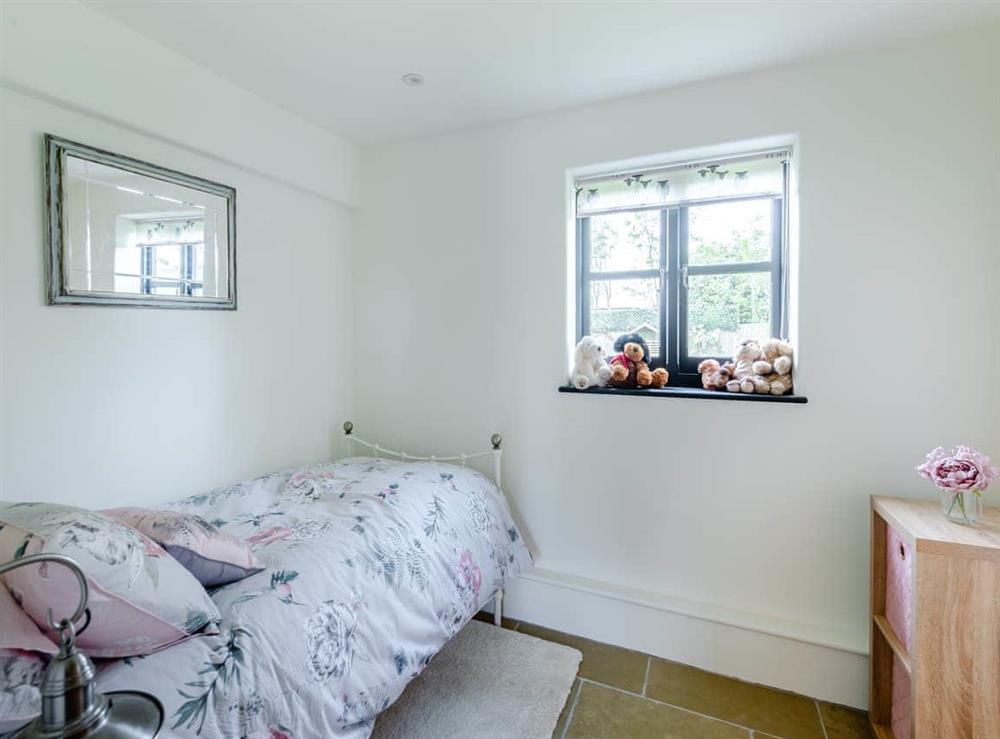 Single bedroom at The Victorian Stables in Hitchin, Hertfordshire
