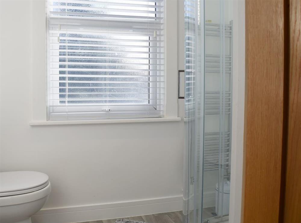 Shower room (photo 2) at The Villas in Buckingham, Buckinghamshire