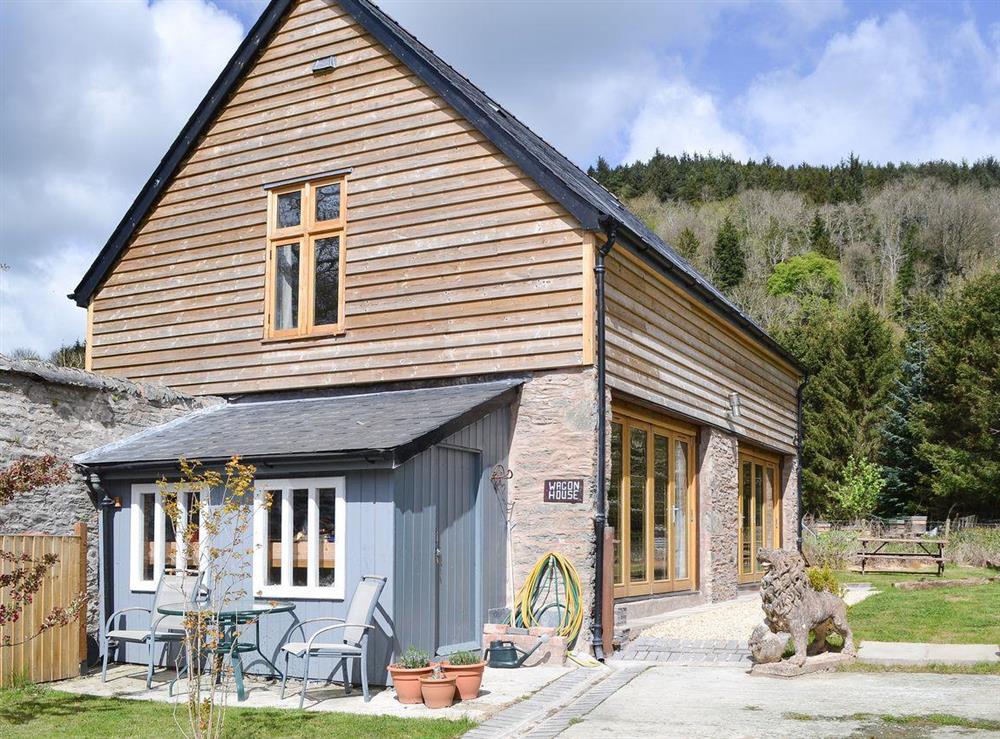 Delightful detached holiday home at The Wagon House in Newcastle, near Craven Arms, Shropshire