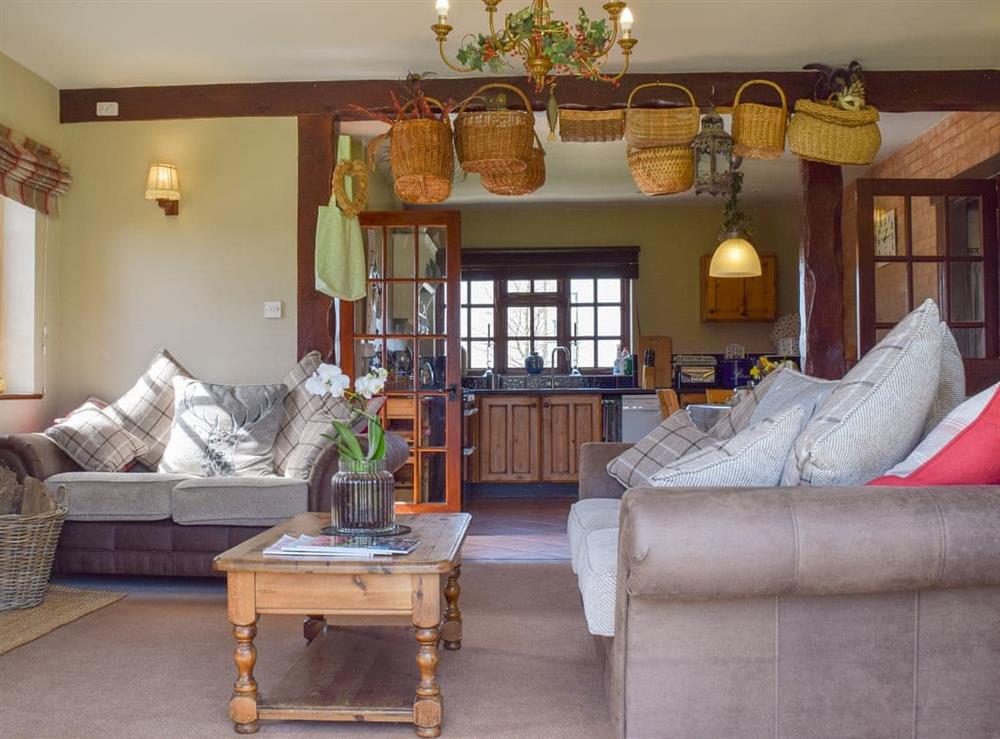Living room (photo 2) at The Warren in Moreton Paddox, Warwickshire