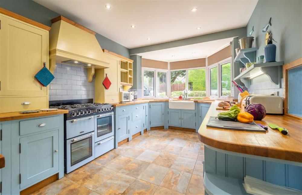 Ground floor: The delightful spacious kitchen has a nine ring gas hob at The Warren, Old Hunstanton