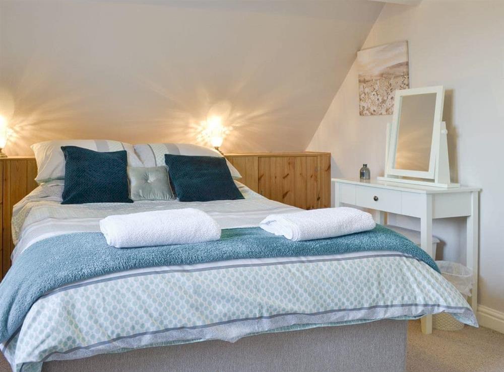 Comfortable double bedroom at The Weaning Shed in Huggate, near Pocklington, North Yorkshire