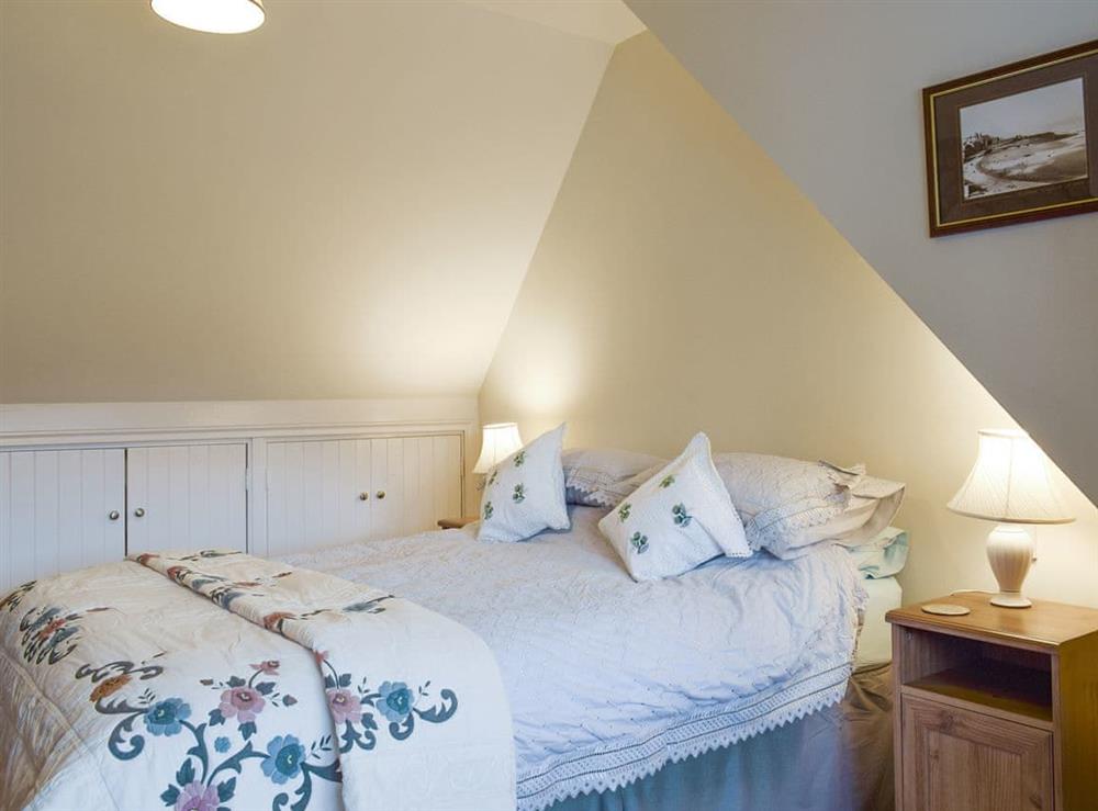 Double bedroom at The Wee Hoose in Kinghorn, Fife