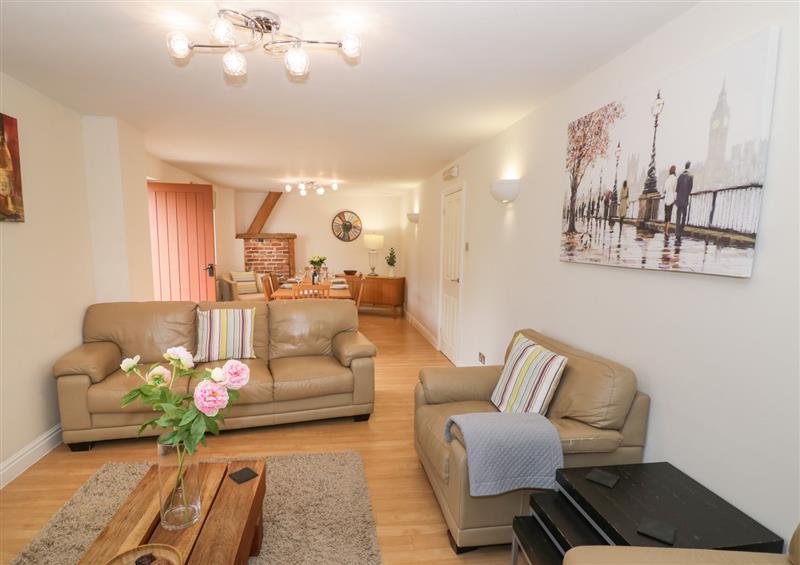 Enjoy the living room at The Wheat House, Welford-On-Avon
