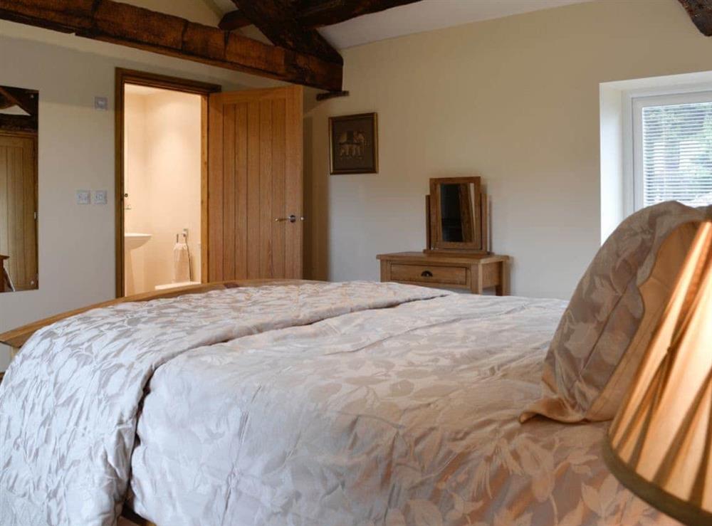 Double bedroom with en-suite (photo 2) at The Wheat Shed in Calthwaite, near Penrith, Cumbria