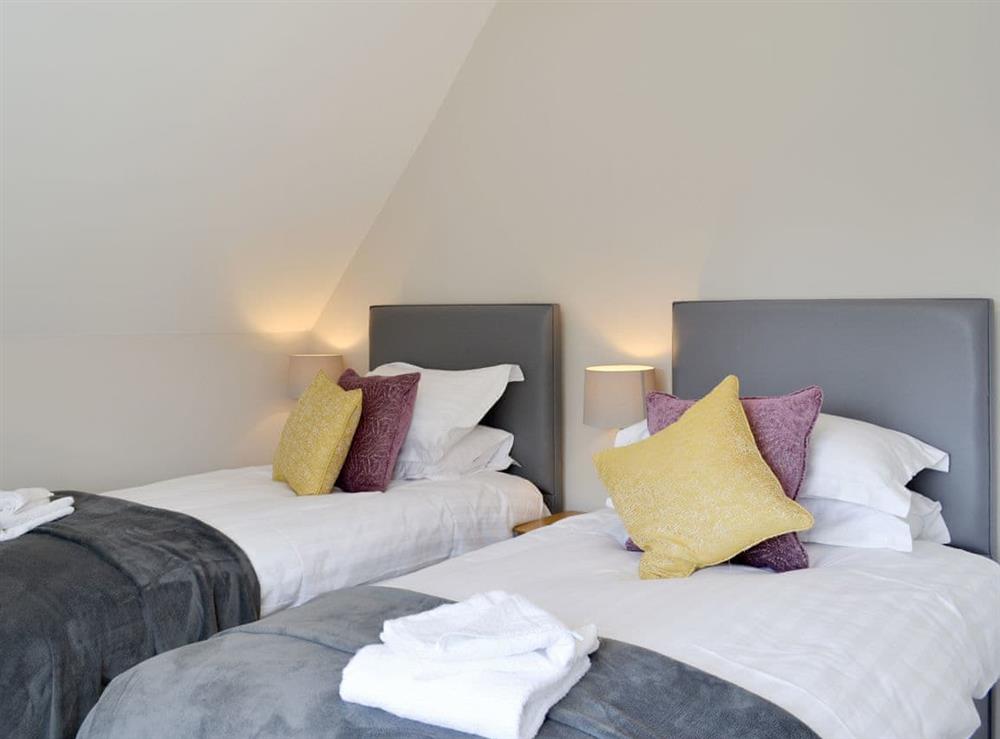 Additional en suite twin bedroom at The Whins in Ganton, near Filey, North Yorkshire