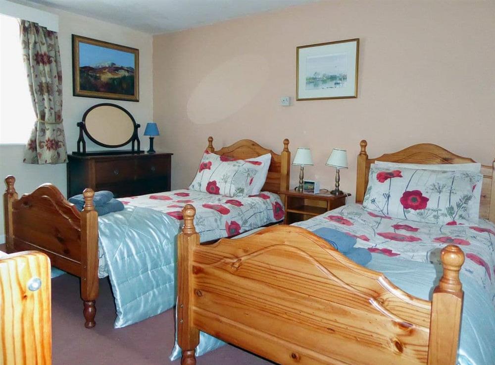 Comfy twin bedroom at The White House in Moulin, Pitlochry, Perthshire