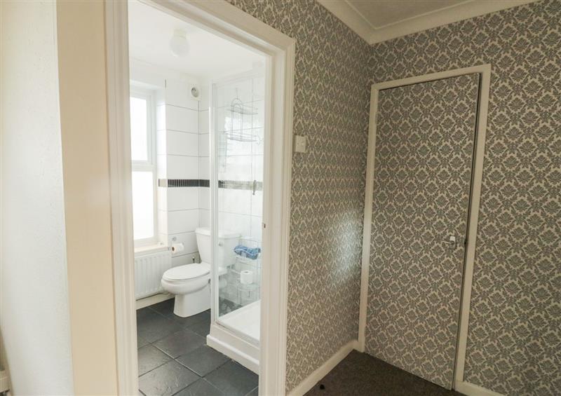 The bathroom at The White House, Torquay
