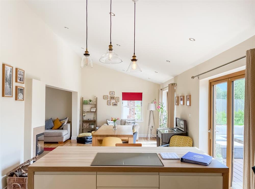 Open plan living space (photo 2) at The Willows in Teversal, Nottinghamshire