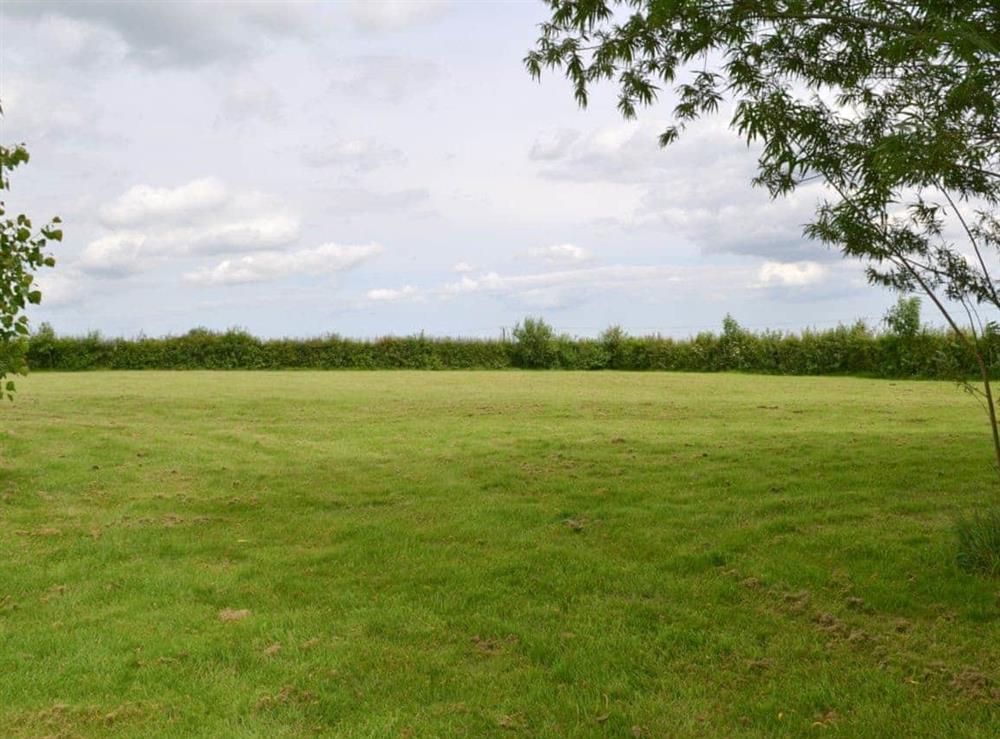 Surrounding area at The Willows in Toynton-All-Saints, near Spilsby, Lincolnshire