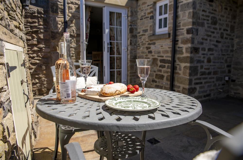 Rear courtyard at Theaked Stones, Leyburn