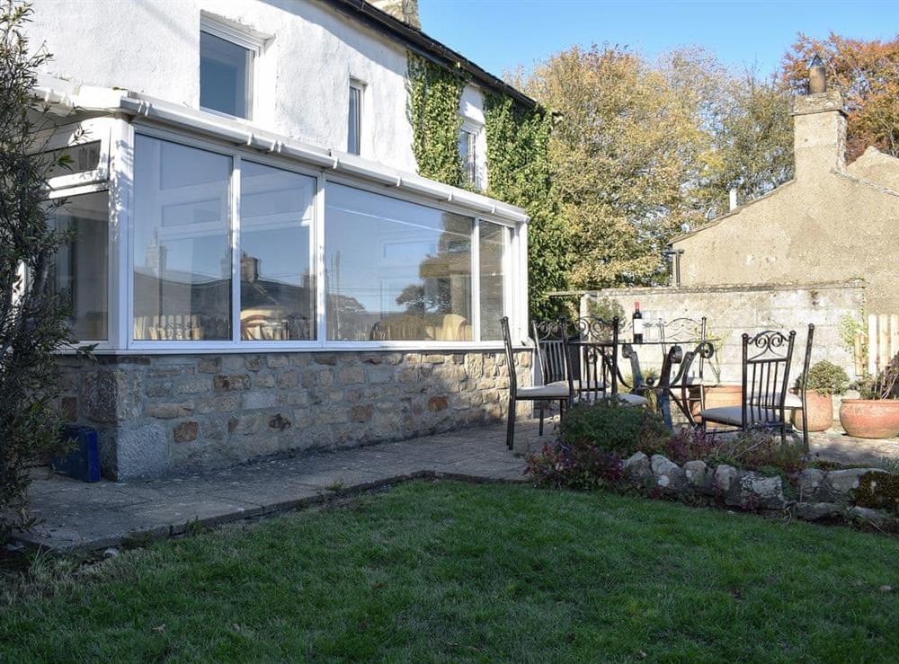 Garden & outdoor seating area at Thistle Cottage in Carlton-in-Coverdale, North Yorkshire