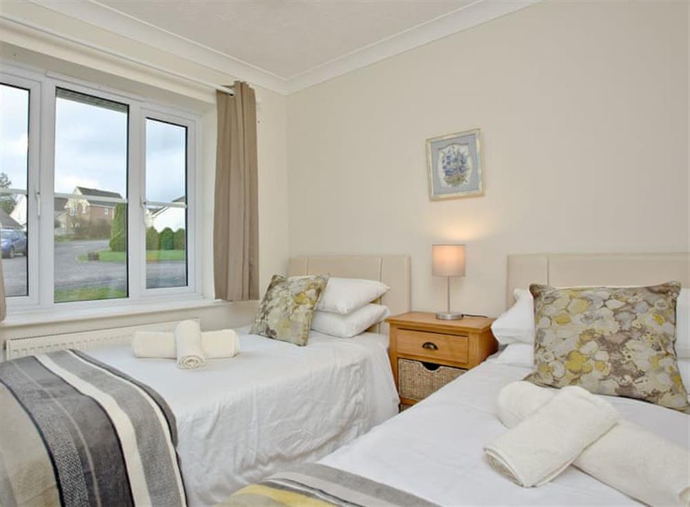 Comfy twin bedroom at Thistledew in Winkleigh, Devon