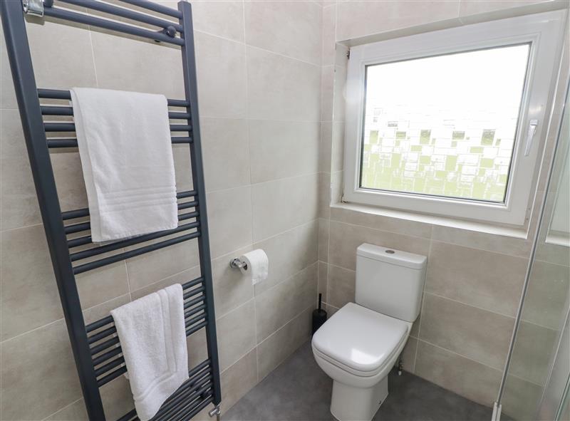 The bathroom at Thorn Villa, Blaenffos near Newcastle Emlyn