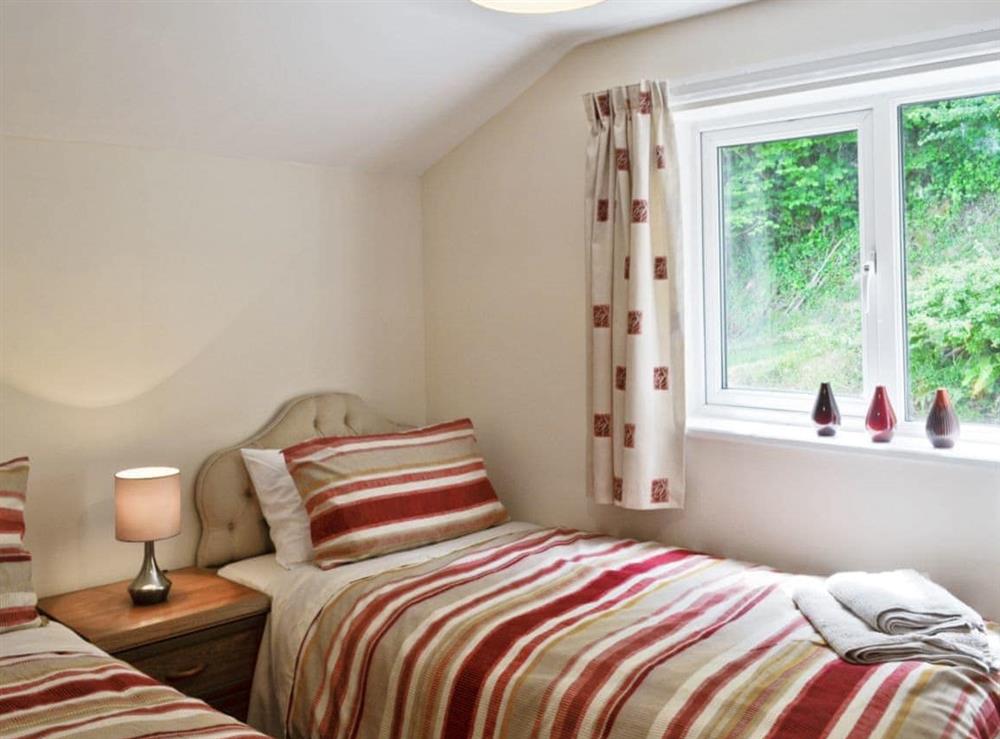 Twin bedroom at Thornhill in Little Doward, near Whitchurch, Herefordshire