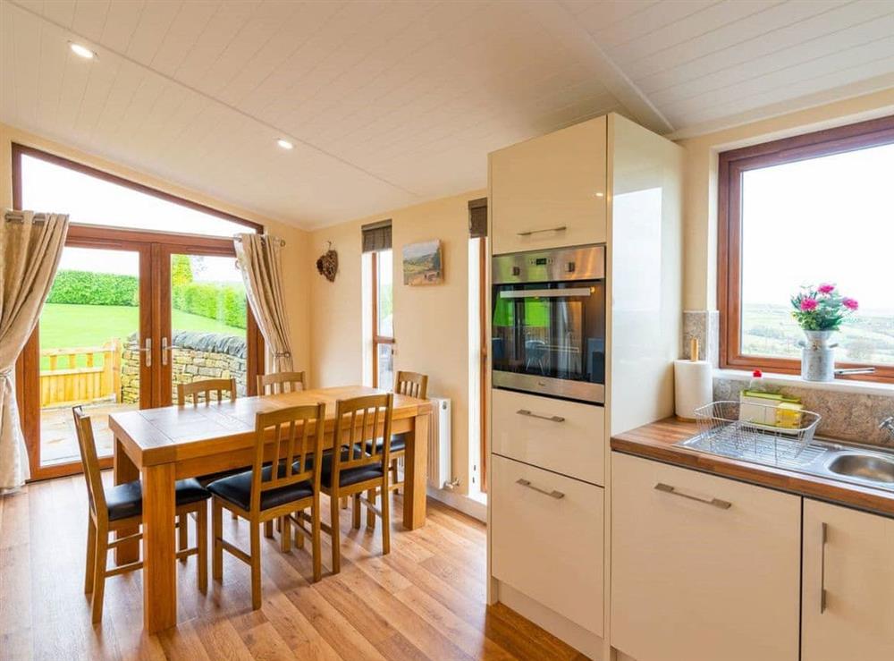Kitchen/diner at Thornton Park Holiday Home in Ripponden, West Yorkshire