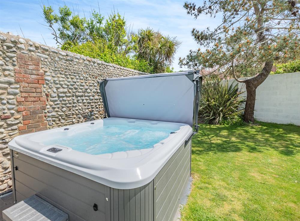 Hot tub at Three Decks in Elmer, West Sussex