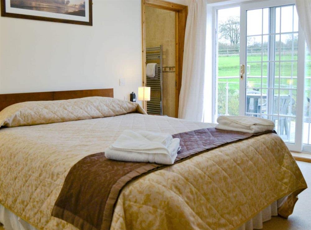 Double bedroom at Ty-Canol, 