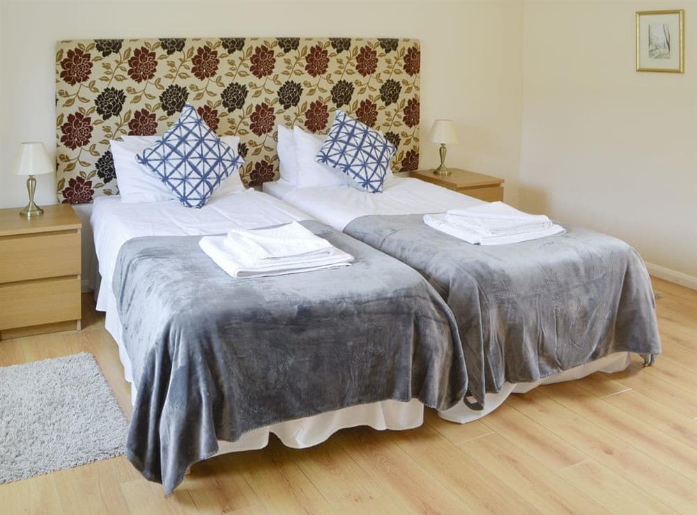 Relaxing kingsize en-suite bedroom at Three Gorgeous Girls Cottage in Marley Hill, County Durham, Tyne and Wear