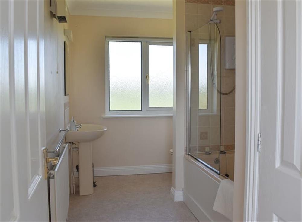 Bathroom at Three Moors View in Iddesleigh, Devon