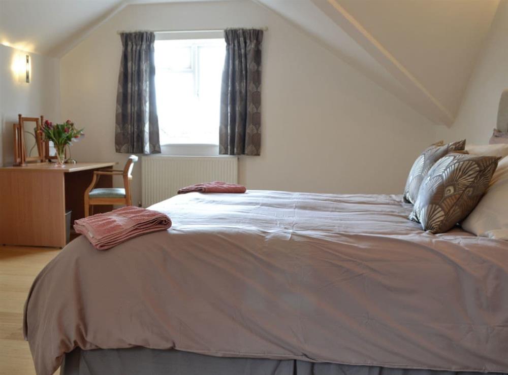 Double bedroom (photo 2) at Three Ways in Lypiatt Hill, near Stroud, Gloucestershire