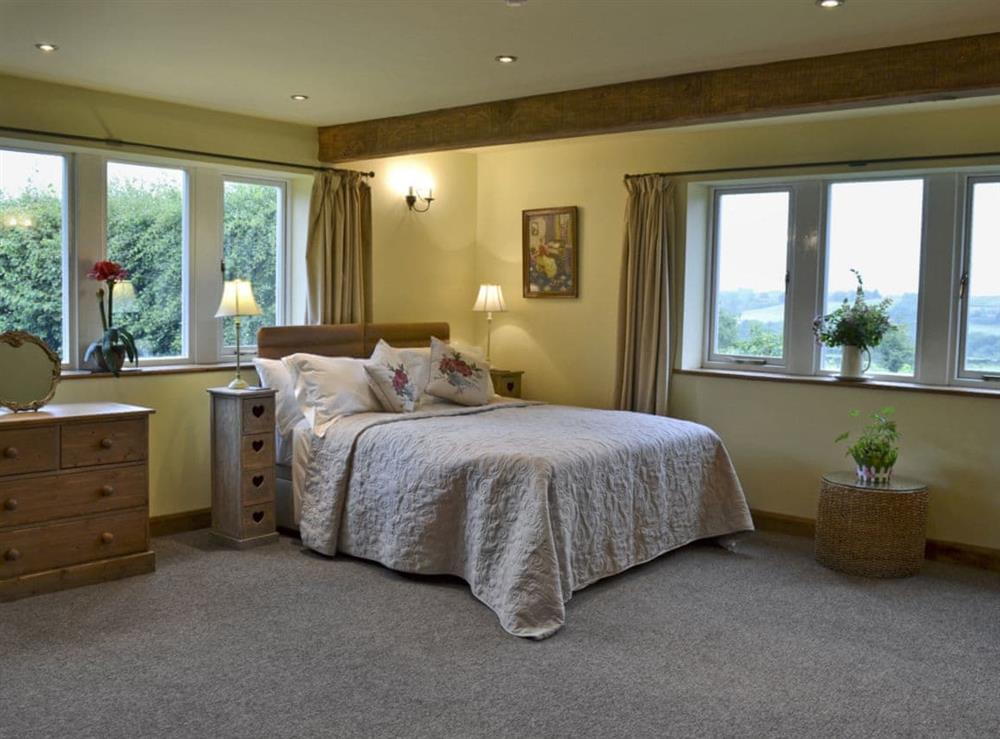 Comfy kingsize bed at Thurst House Farm Studio in Ripponden, near Sowerby Bridge, Yorkshire, West Yorkshire