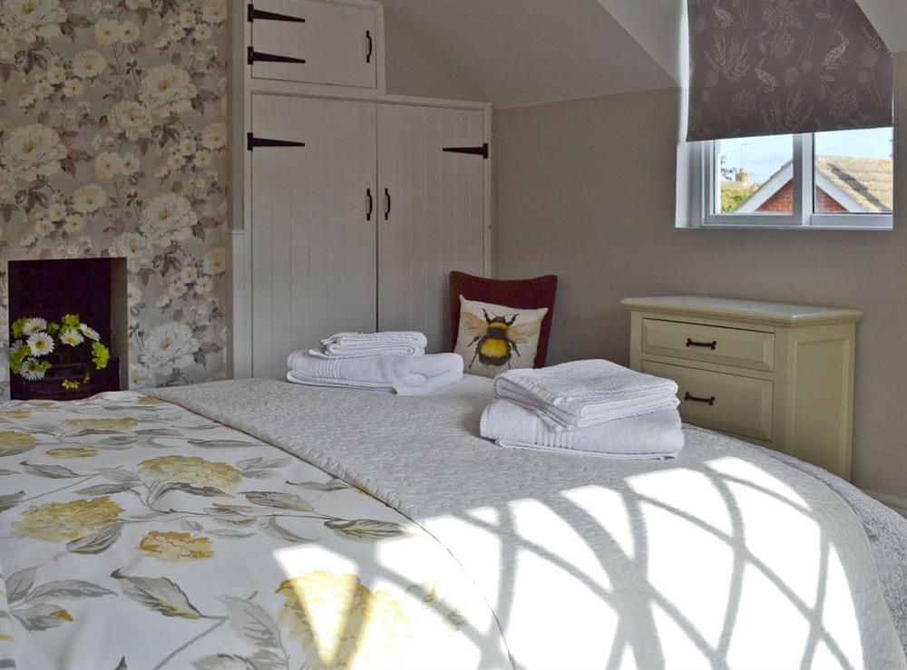 Double bedroom (photo 2) at Thwaite Cottage in Sigglesthorne, near Hornsea, North Humberside