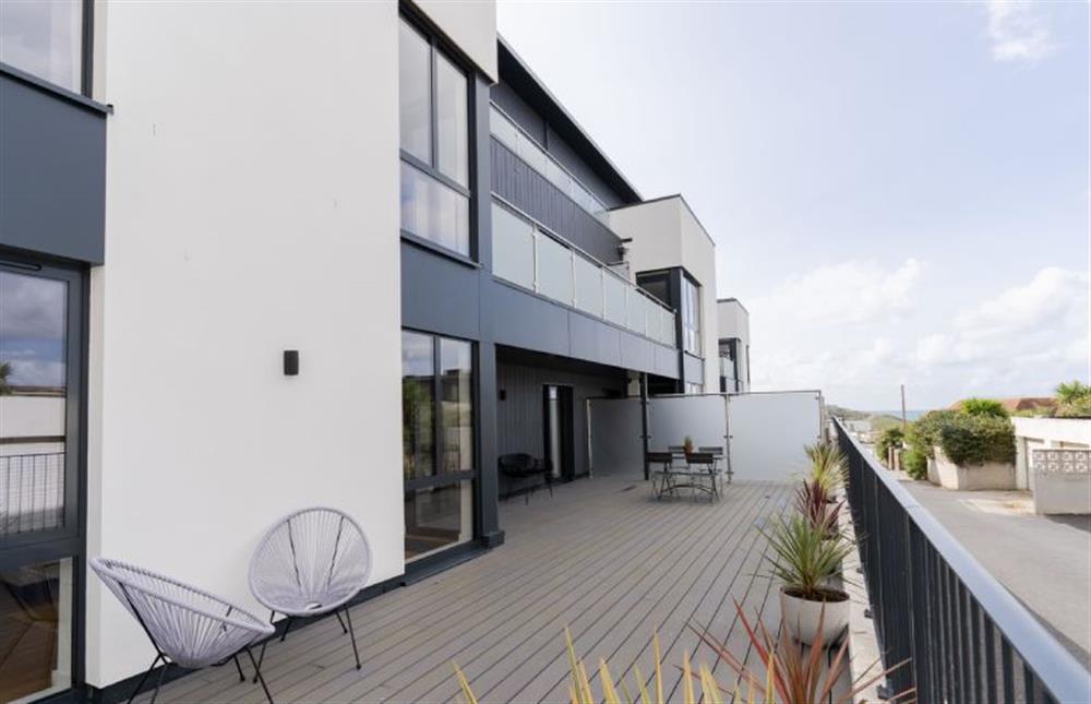 Very spacious outdoor area with further outdoor seating at Tidelines, Newquay