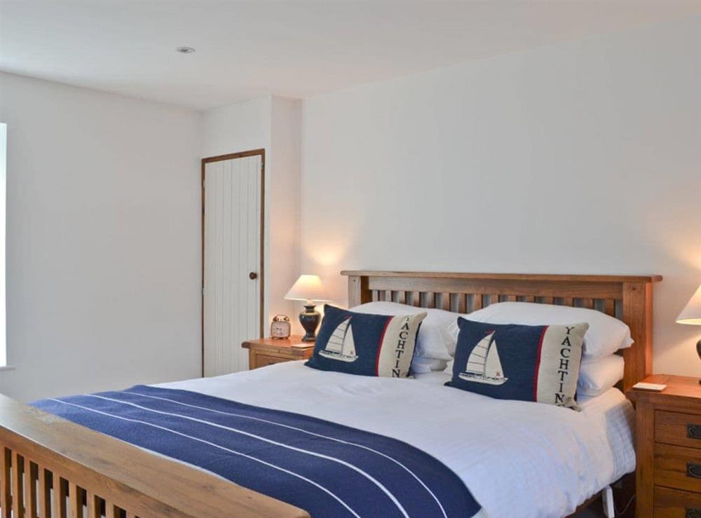 Well presented double bedroom with 5ft bed at Tides in Cromarty, Ross-Shire