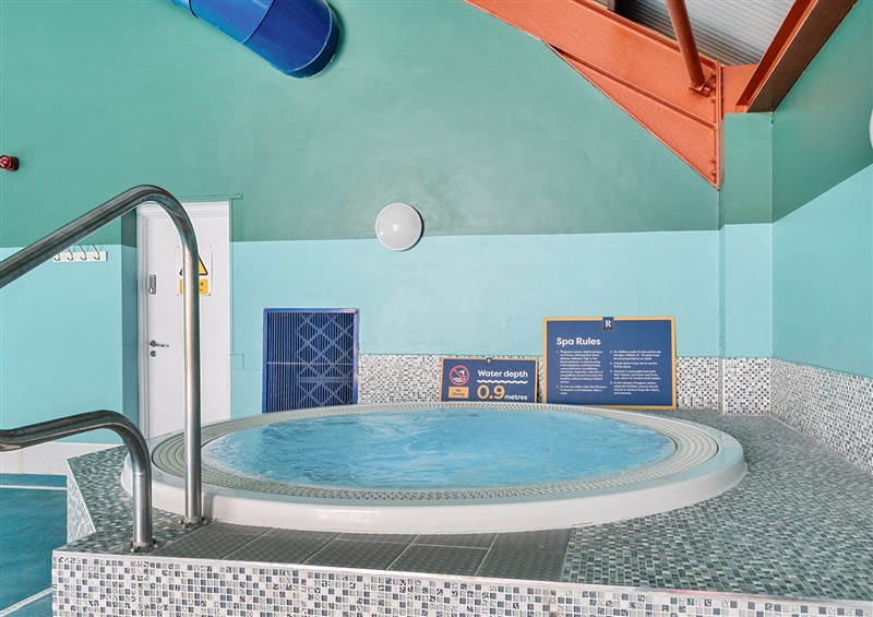 The swimming pool (photo 4) at Tides Reach - Hayling Island, Hayling Island Holiday Park