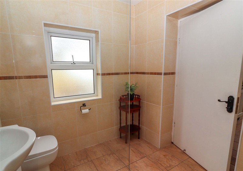 Bathroom at Tig Davy, Mullagh