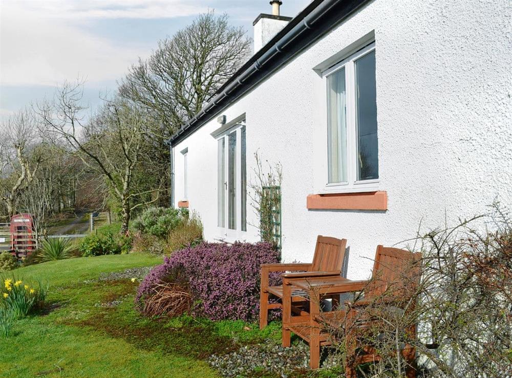 Well-appointed, detached cottage (photo 2) at Tigh an Aighear in Arduaine, near Oban, Argyll and Bute, Scotland